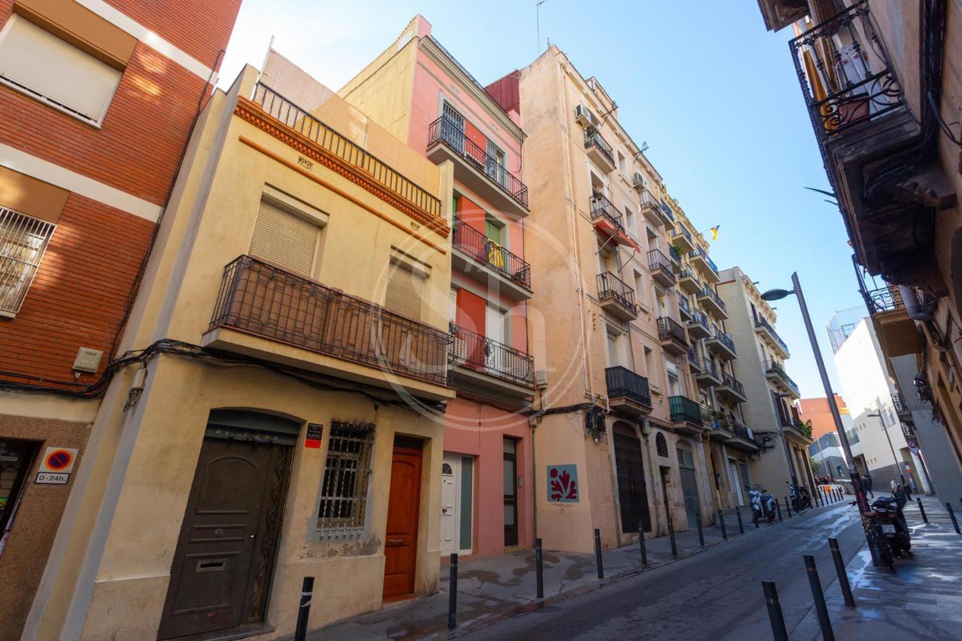 Practico Apartamento Cerca De Estacion De Sants Barcellona Esterno foto